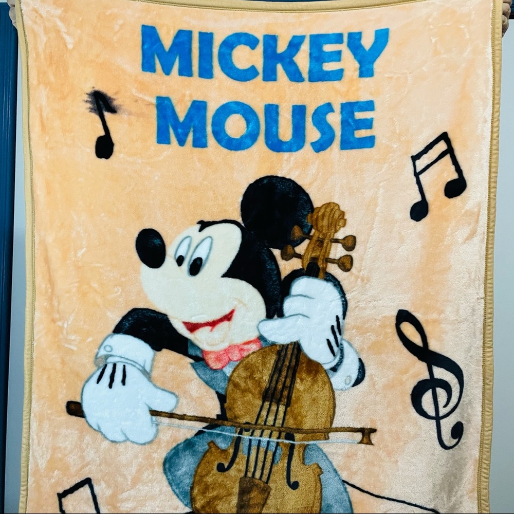 NEW* Disney Mickey Music Blanket